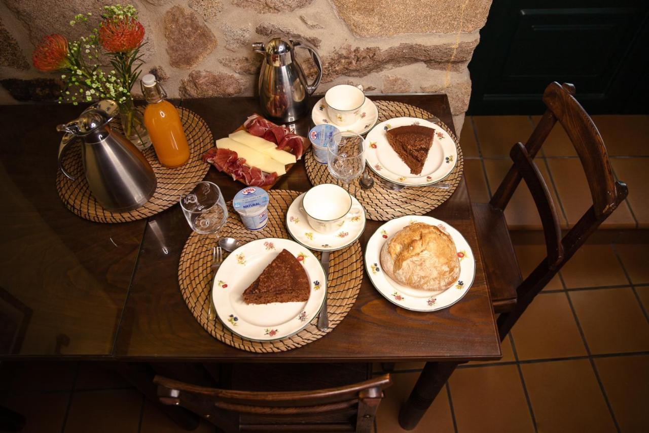 Os Miguelinos Guest House Catoira Luaran gambar