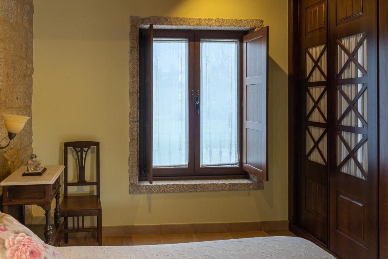 Os Miguelinos Guest House Catoira Luaran gambar