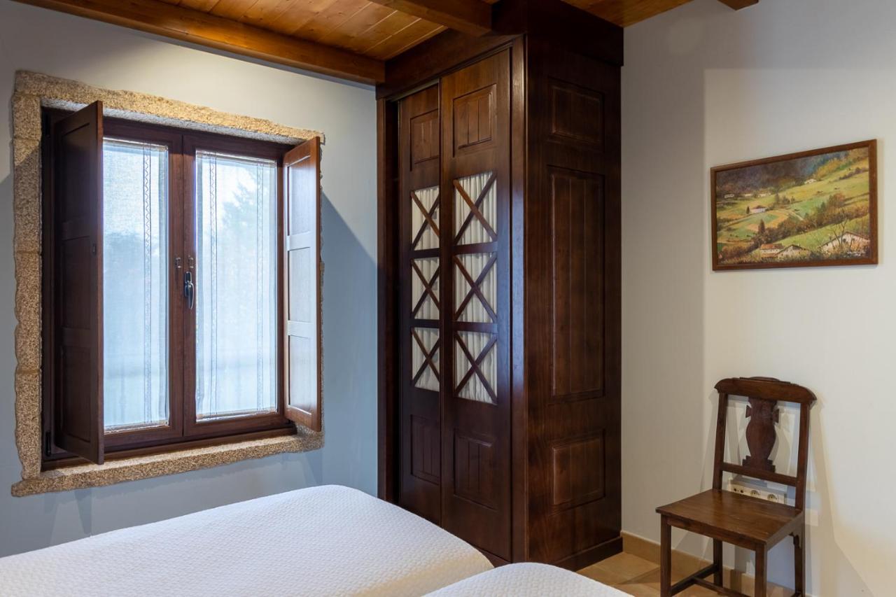 Os Miguelinos Guest House Catoira Luaran gambar