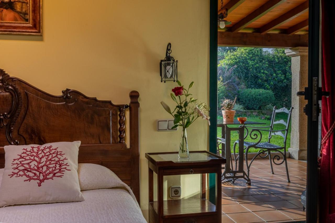 Os Miguelinos Guest House Catoira Luaran gambar