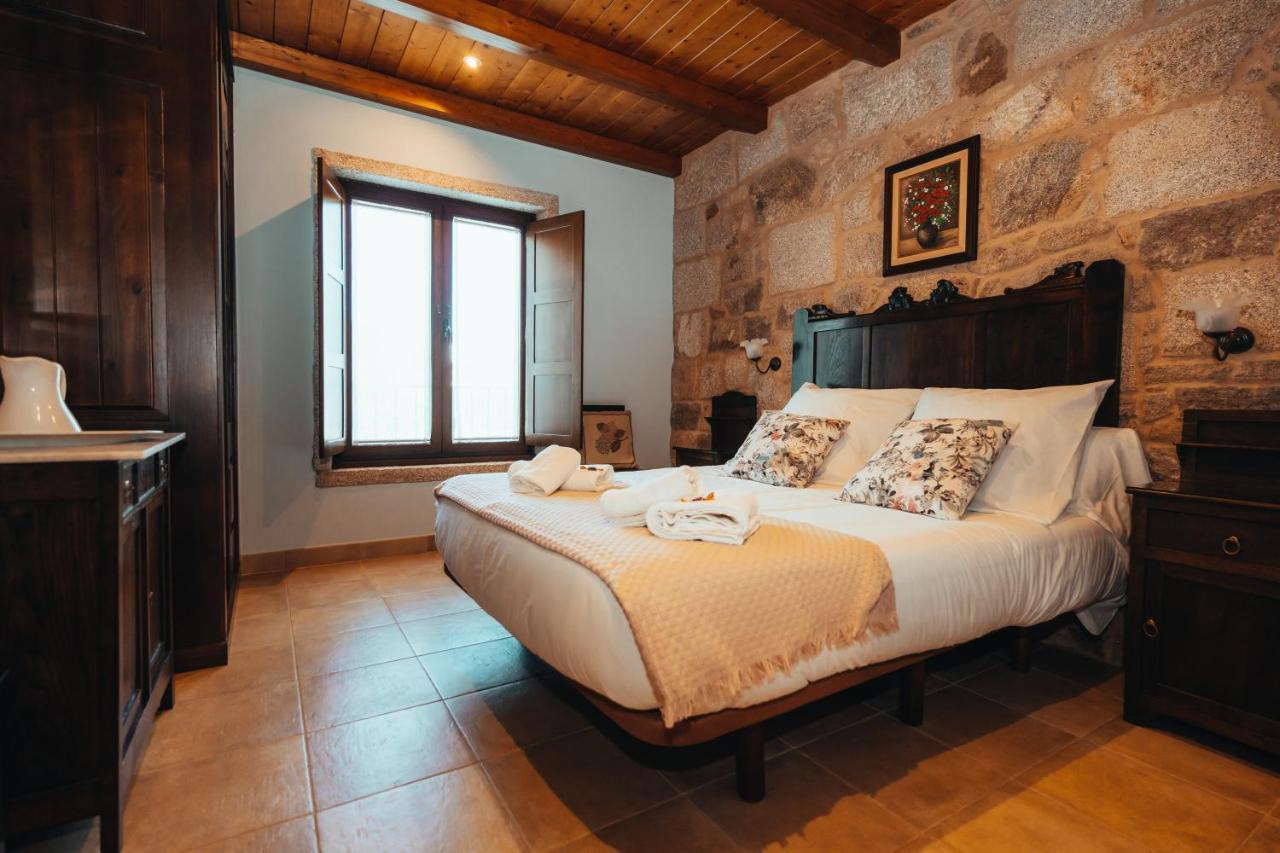 Os Miguelinos Guest House Catoira Luaran gambar
