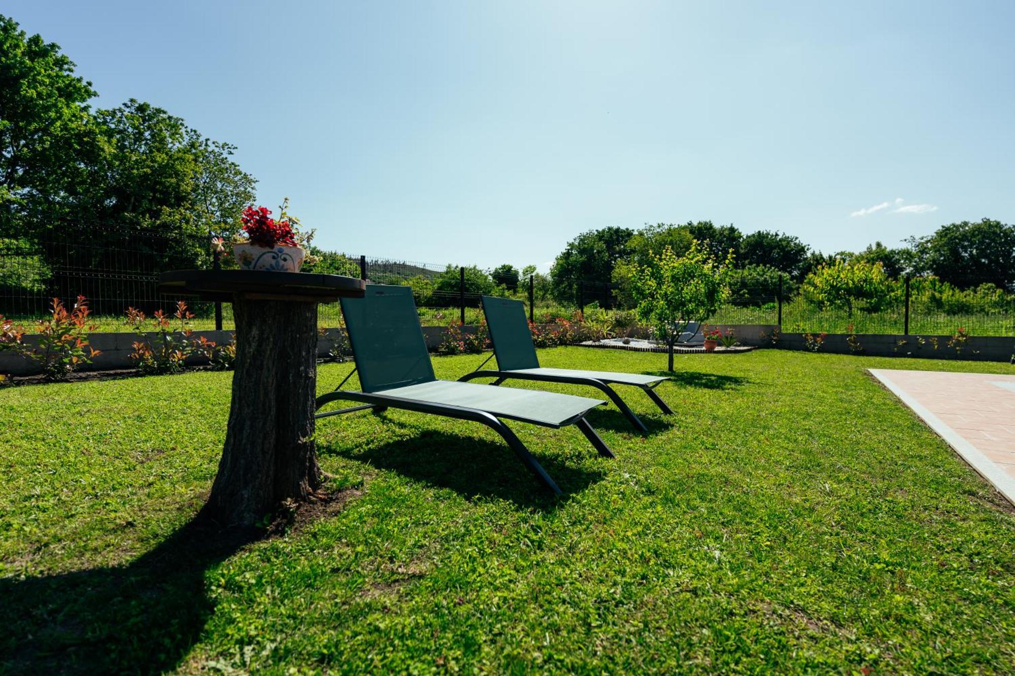 Os Miguelinos Guest House Catoira Luaran gambar